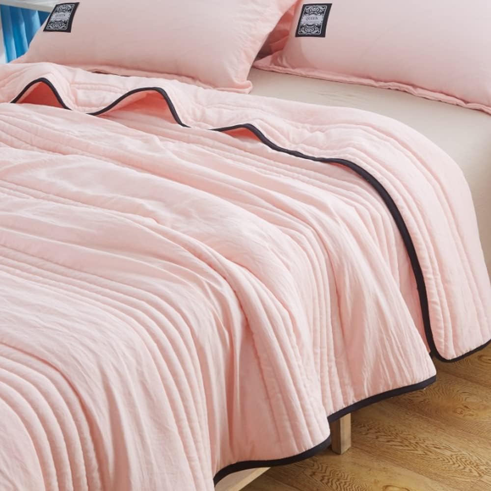 Lightweight Breathable Cooling Blanket for Comfortable Sleep - Image 4