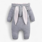 Costume de petit lapin mignon pour des journées ludiques