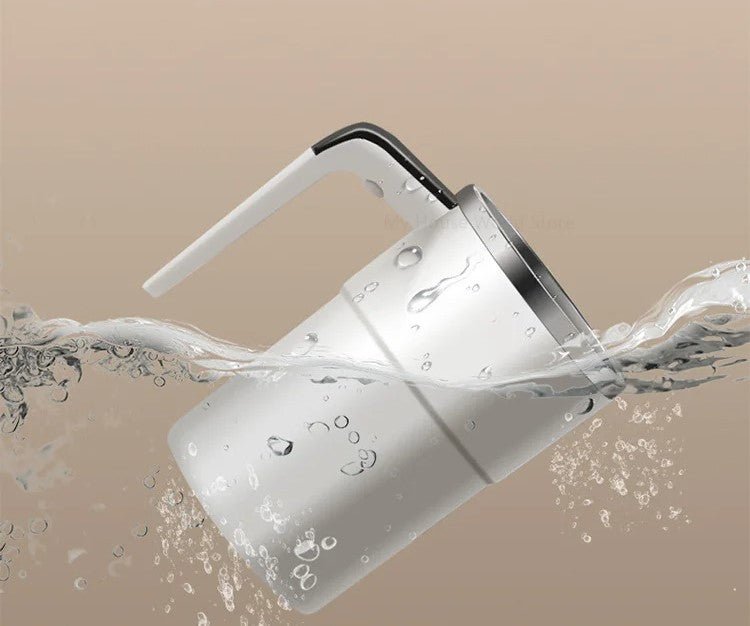 Smart Self‑Stirring Cup with LED Temperature Screen - Image 4